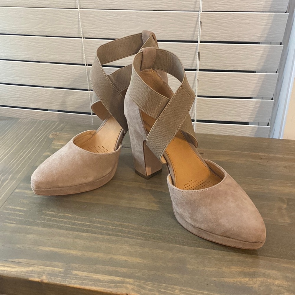 Corso Como Womens Icelyn Smokey Ash Ankle Strap Heels Size 5